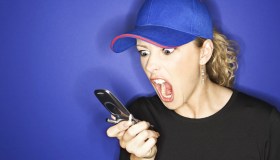 Sms truffa: ecco i numeri di telefono che ti azzerano il credito
