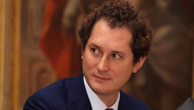 Procura di Torino indaga sull’eredità Agnelli: John Elkann nel registro indagati