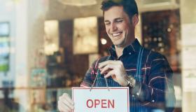 Franchising e lavoro: come funziona, quali i vantaggi e gli svantaggi