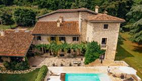 Lotteria per aggiudicarsi una casa in campagna, 60 euro a biglietto