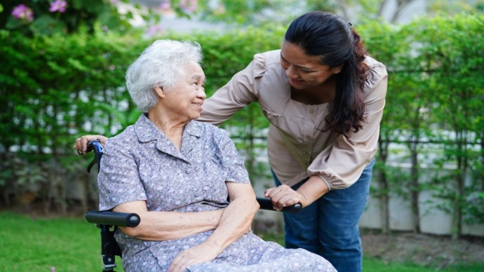 Cosa fare per licenziare una badante o una colf