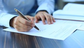 Proroga o rinnovo di un contratto di lavoro a termine: differenze