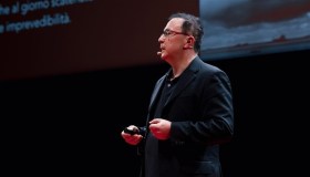 Intervista a Grammenos Mastrojeni: “Per fermare i cambiamenti climatici, dovremmo scegliere di vivere meglio”