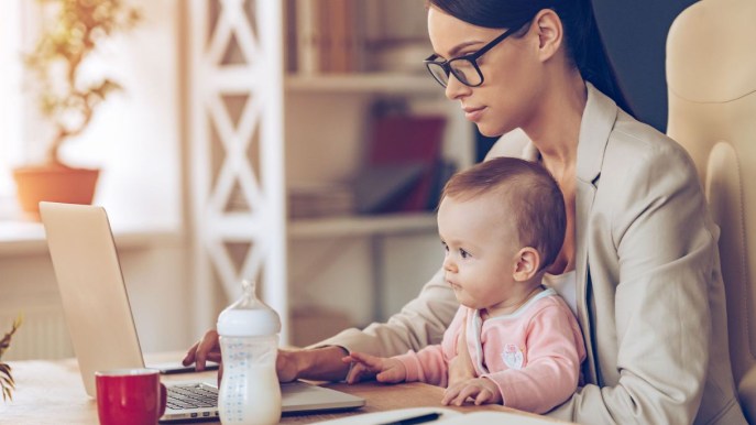 Maternità e lavoro, “I congedi parentali sono un’indennità inutile”