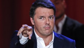 Reddito di Cittadinanza nel mirino: il piano di Renzi per abolirlo