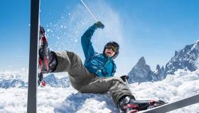 Assicurazione sci: come funziona e cosa occorre sapere prima di partire