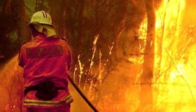 Incendi più distruttivi: servono nuove tattiche per domarli