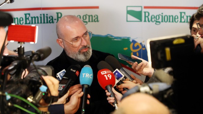 Pd, Bonaccini si candida: “Guerra alle correnti e unità con M5s e Terzo Polo”