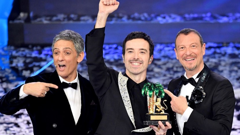 Sanremo, niente soldi al vincitore: i premi simbolo del Festival