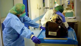 Il grido d’allarme di infermieri e farmacisti: partite Iva a 30 euro, se ti ammali ne prendono un altro