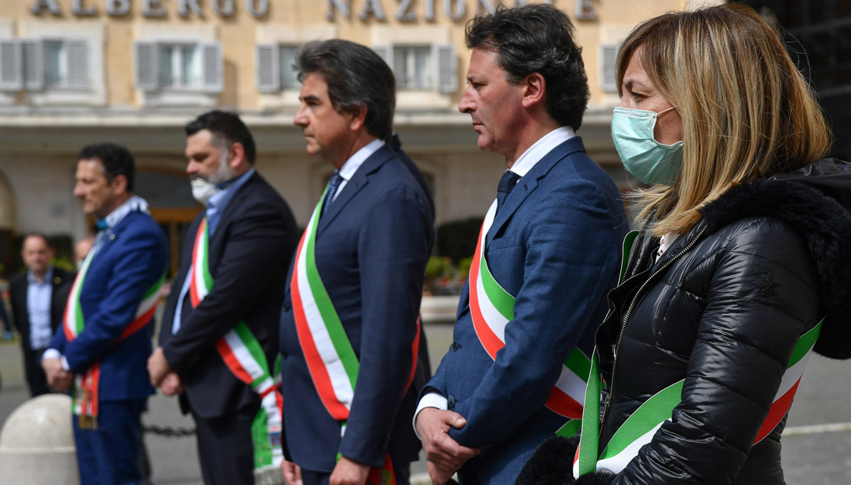 La classifica dei sindaci più amati d’Italia: chi sale e chi scende