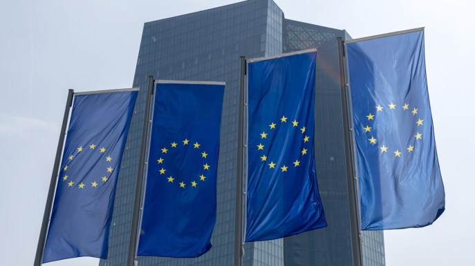 BCE pronta ad alzare i tassi d’interesse: ecco cosa attendersi domani