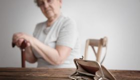 Pensione di invalidità, arrivano gli aumenti col Def 2022