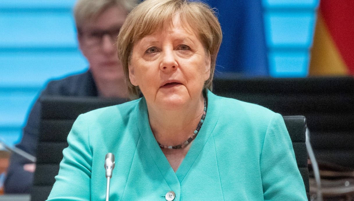 Pensioni, Merkel interroga Conte su riforma: le richieste della Germania