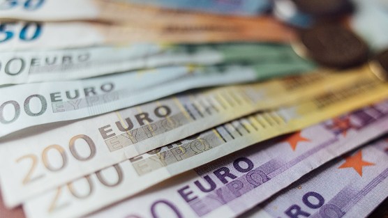 Cos’è e come si riscuote un bonifico postale domiciliato