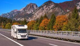 Quale patente serve per guidare un camper?