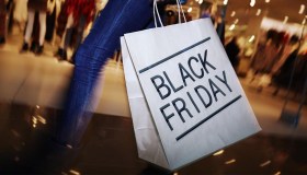 Black Friday, le tendenze: inizia prima e domina la moda