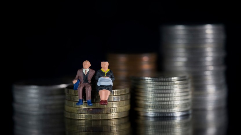 Pensioni, solo metà stipendio in base all’età: chi sarà penalizzato
