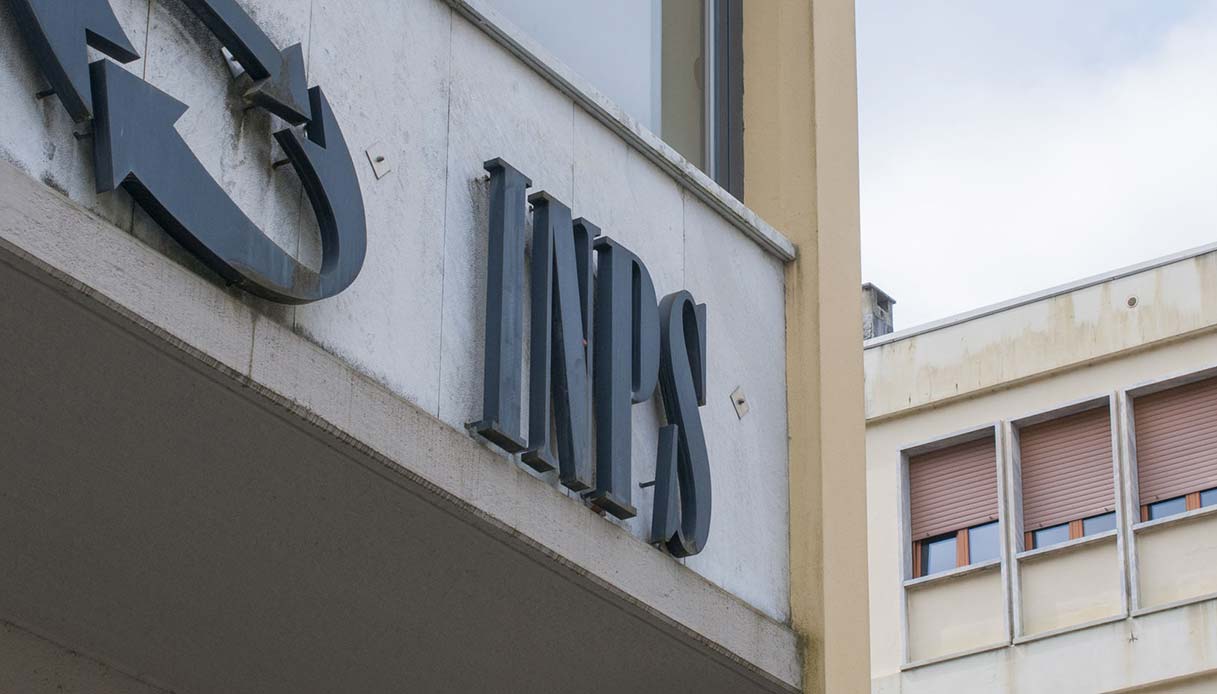 Opzione donna, proroga per la pensione anticipata: i requisiti per il 2021