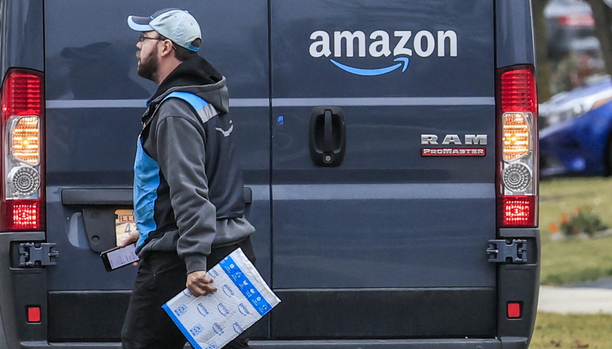 Brexit, cosa cambia per lo shopping online: quando dall’Italia si paga la dogana