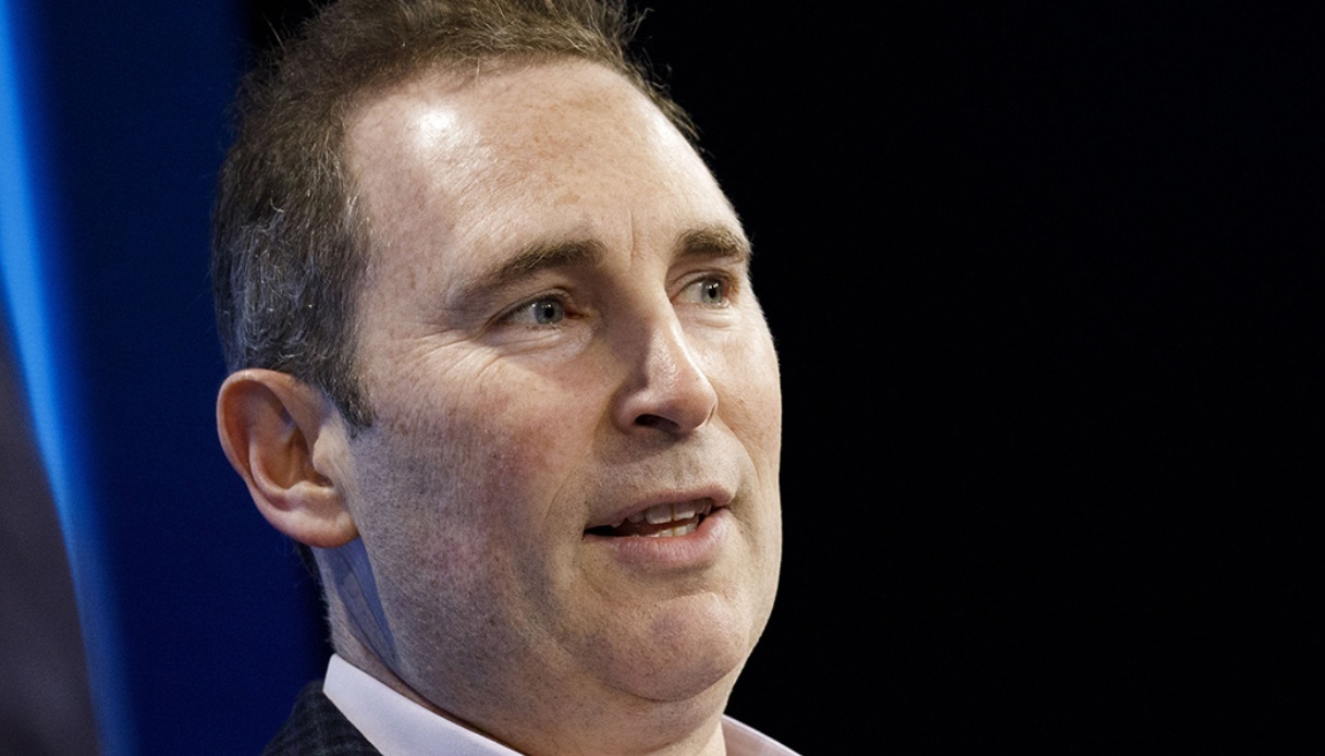 Amazon, Bezos lascia: chi è il nuovo capo Andy Jassy. Carriera e stipendio
