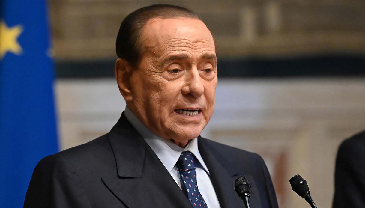 Famiglia Berlusconi nel caos: tre figli di Silvio pronti alla scissione