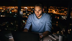 Come viene regolamentato il lavoro notturno