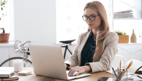 Digitale, le donne che lavorano nel settore sono solo il 16%