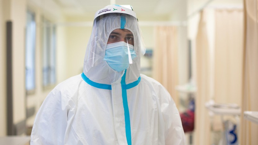 Covid, quanto si è contagiosi davvero dopo il vaccino