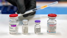 Vaccino covid, niente quarta dose ma richiamo annuale