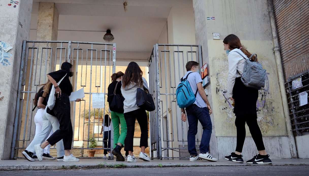 “Un Click per la Scuola”: come funziona e come partecipare all’iniziativa Amazon che aiuta le scuole