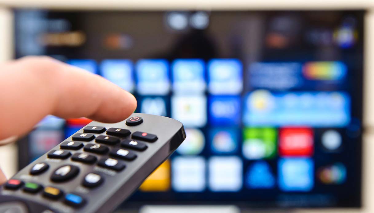 Cinema e serie tv, da gennaio addio a 7 canali: cosa sta cambiando