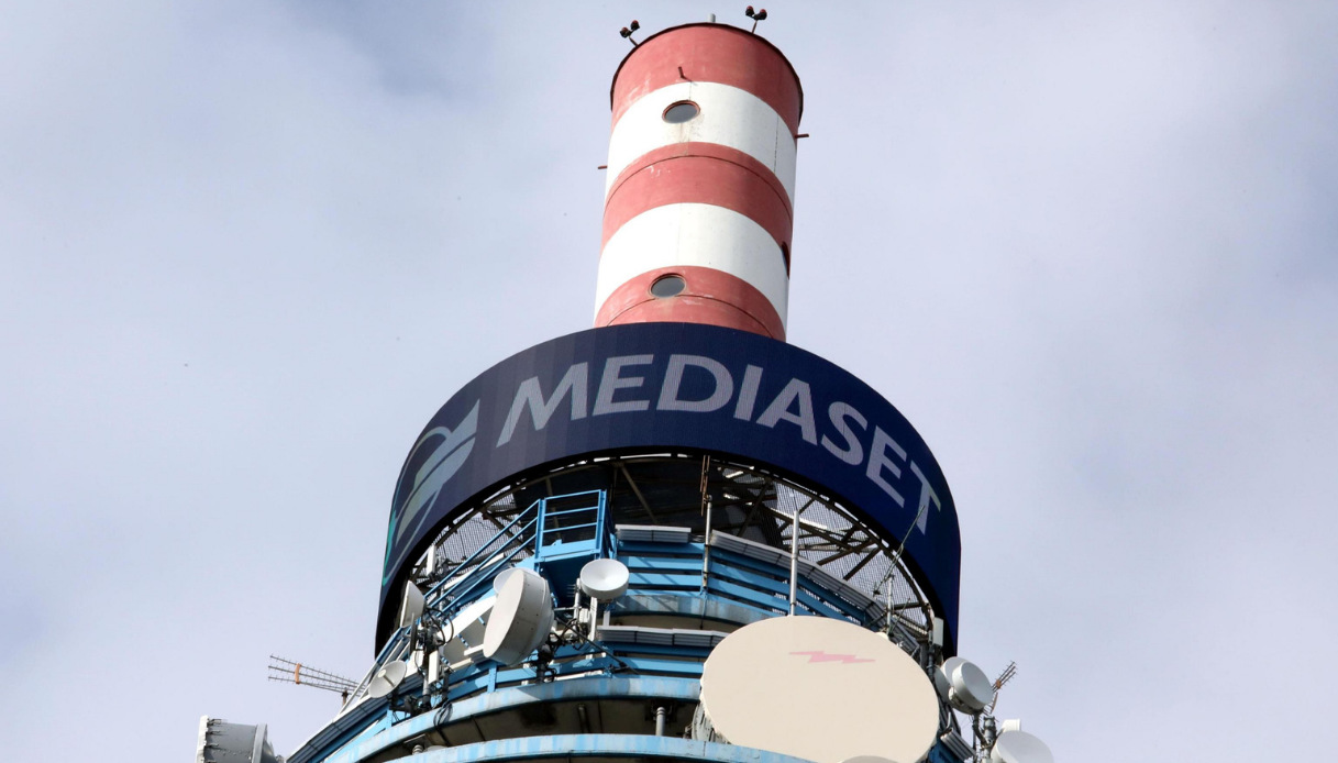 Mediaset, sospesi Giordano e Del Debbio: ecco perché (e quanto guadagnano)
