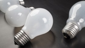 Tutti i vantaggi delle lampadine smart