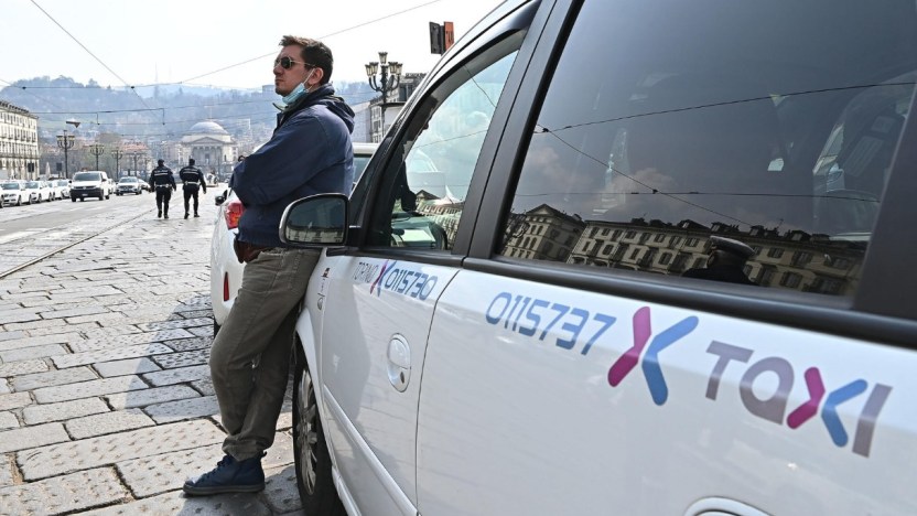 Bonus taxi per viaggiare con il 50% di sconto: come funziona