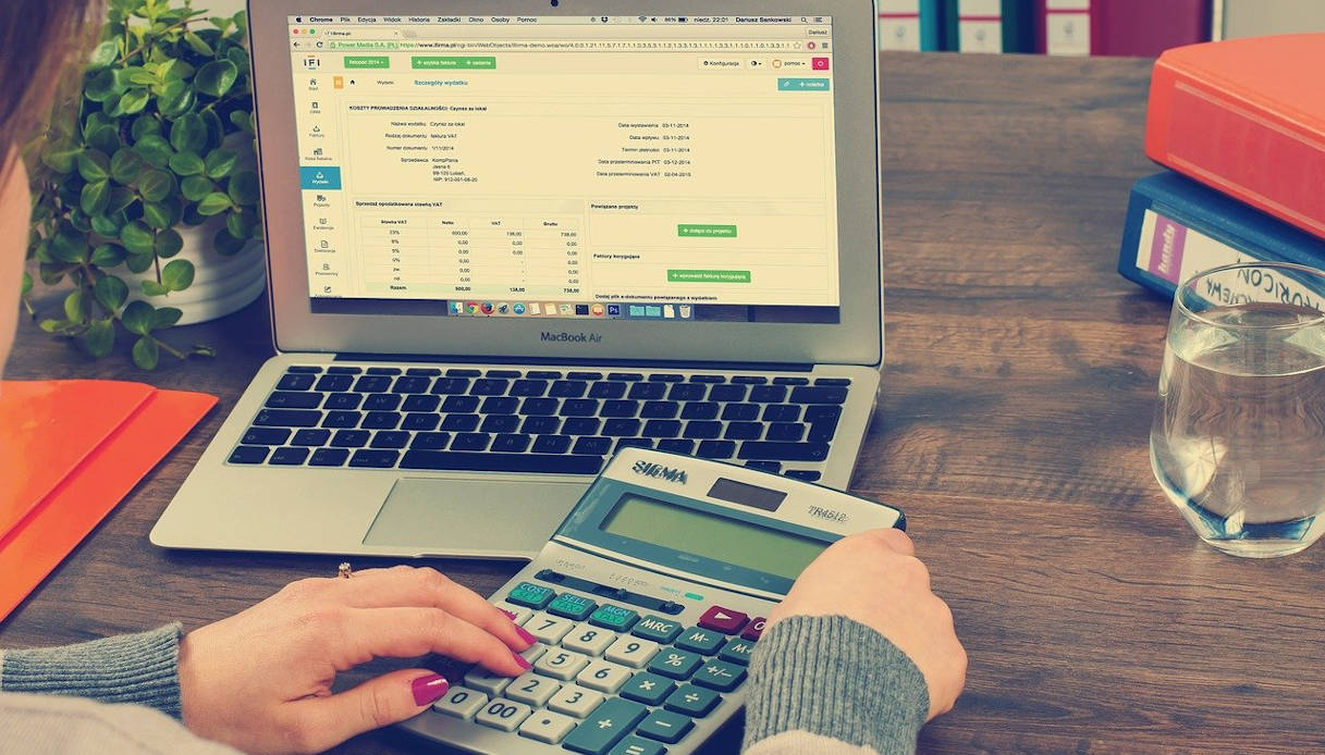 Come si calcola la pensione: età e importo