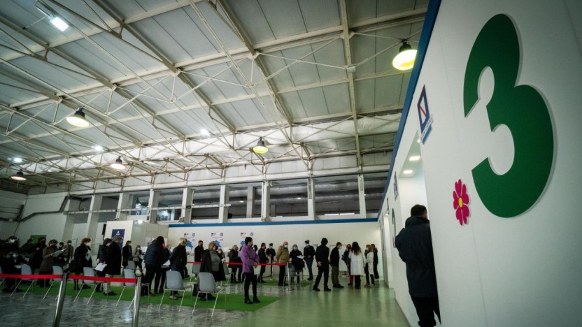 Quando fare la terza dose di vaccino dopo la guarigione da Covid