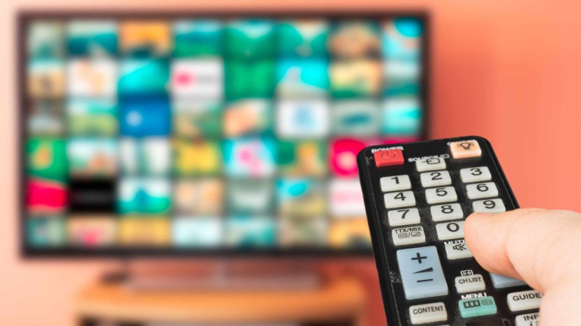 La TV cambia ancora: dal 10 gennaio addio a 5 canali Mediaset