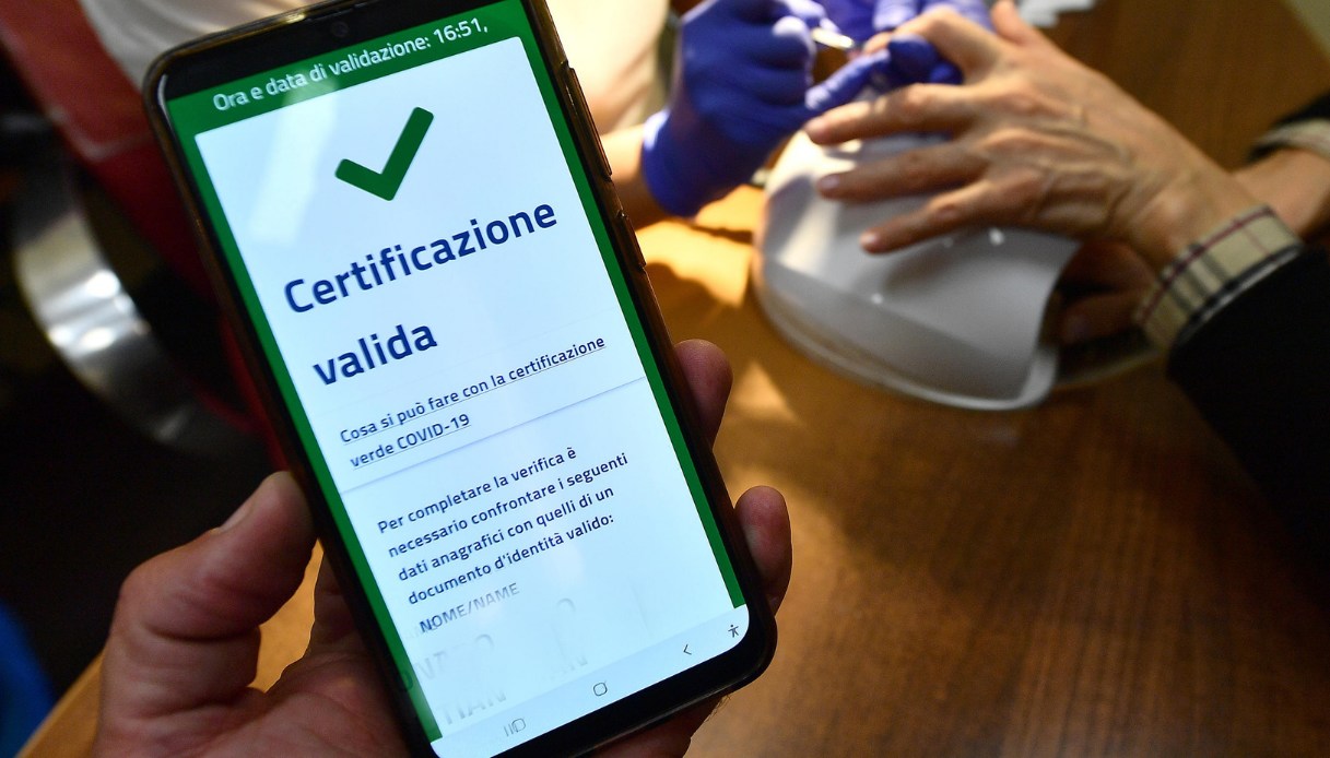 6 Regioni cambiano colore. Attenzione alla truffa del green pass