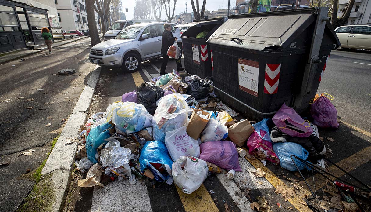 Tari, novità importanti per la tassa rifiuti: cosa cambia da marzo