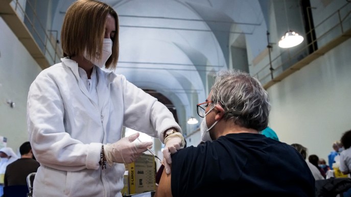 Arriva il risarcimento danni da vaccino, chi può averlo e come