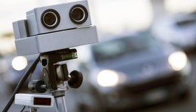 Arriva il nuovo autovelox del suono: multe salatissime