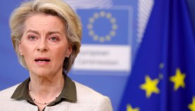 Svolta storica: Ue chiude spazio aereo e per la prima volta fornirà armi