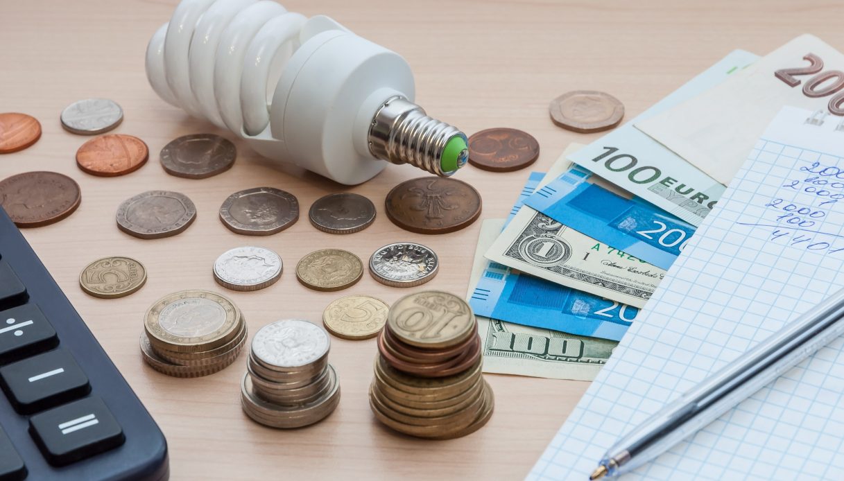 Nuovo decreto contro il caro-bollette: cosa cambia in casa e ufficio