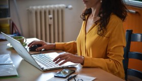 Smart working, solo 1 su 10 lavora da casa