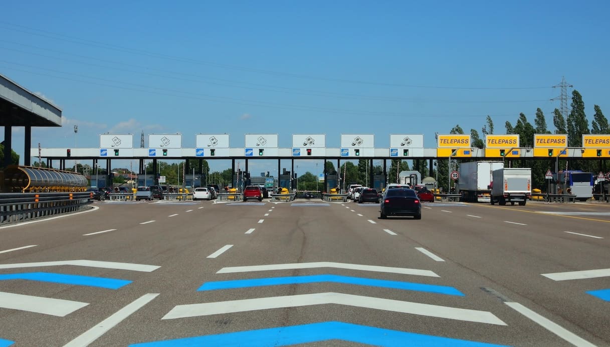 Lunghe file in autostrada: quando e per chi scatta il rimborso