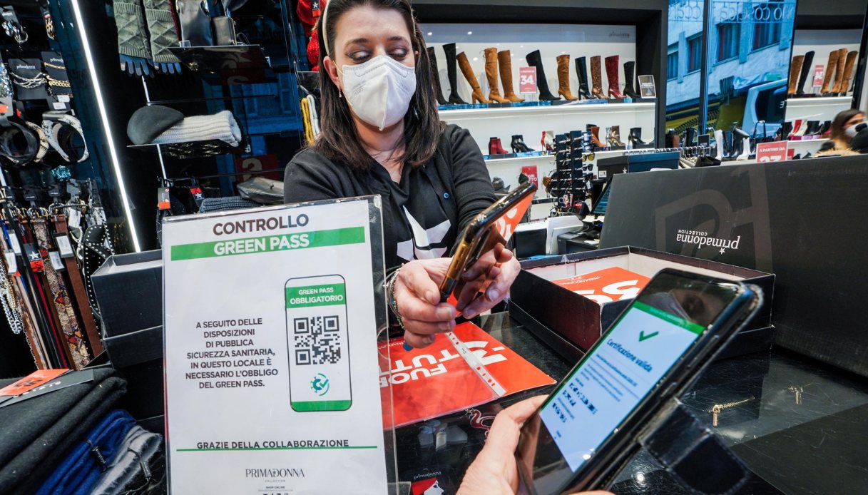 Dove servono ancora il Green Pass base e rafforzato dopo il 1° aprile