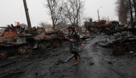 Orrori indicibili dei russi a Bucha, immagini shock: è genocidio?