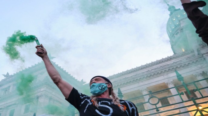 Greenwashing in Italia, come riconoscere i falsi claim sulla sostenibilità