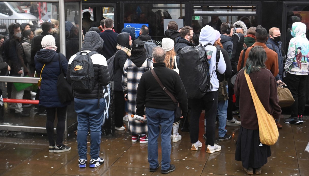 Non solo scuola: si fermano anche i trasporti, ecco come e quando